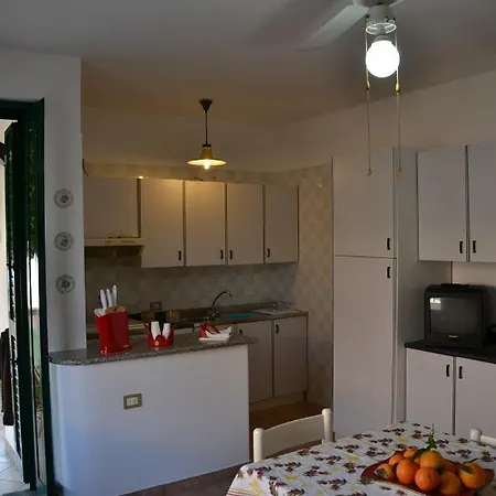 度假居 Casa Anemoni 佩斯科勒海滨